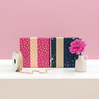 Cadeaupapier Small Hearts Pink Gold Foil - Check Peach