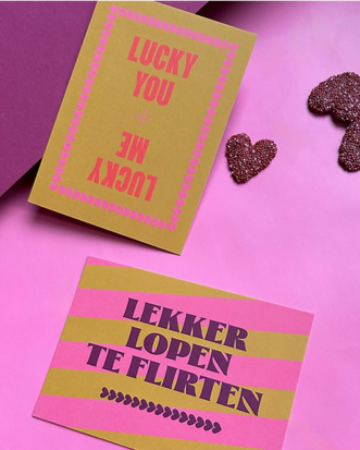 Ansichtkaart Lekker lopen te flirten